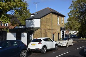 Green Lane, Addlestone- click for photo gallery